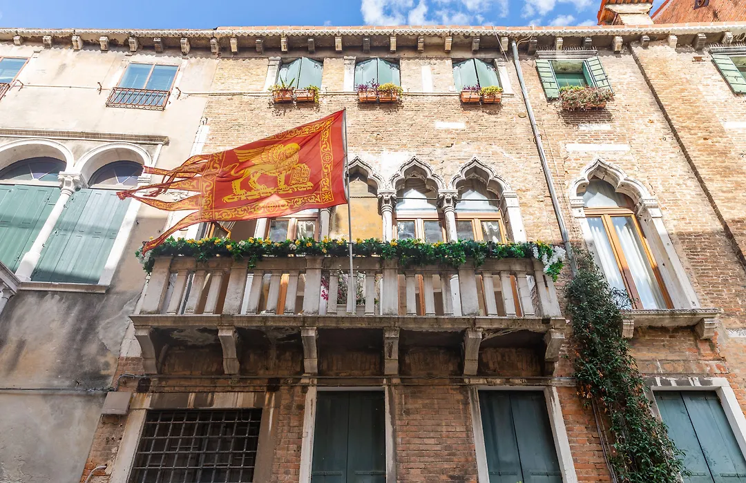 Dimora Al Doge Beato Canal View-1